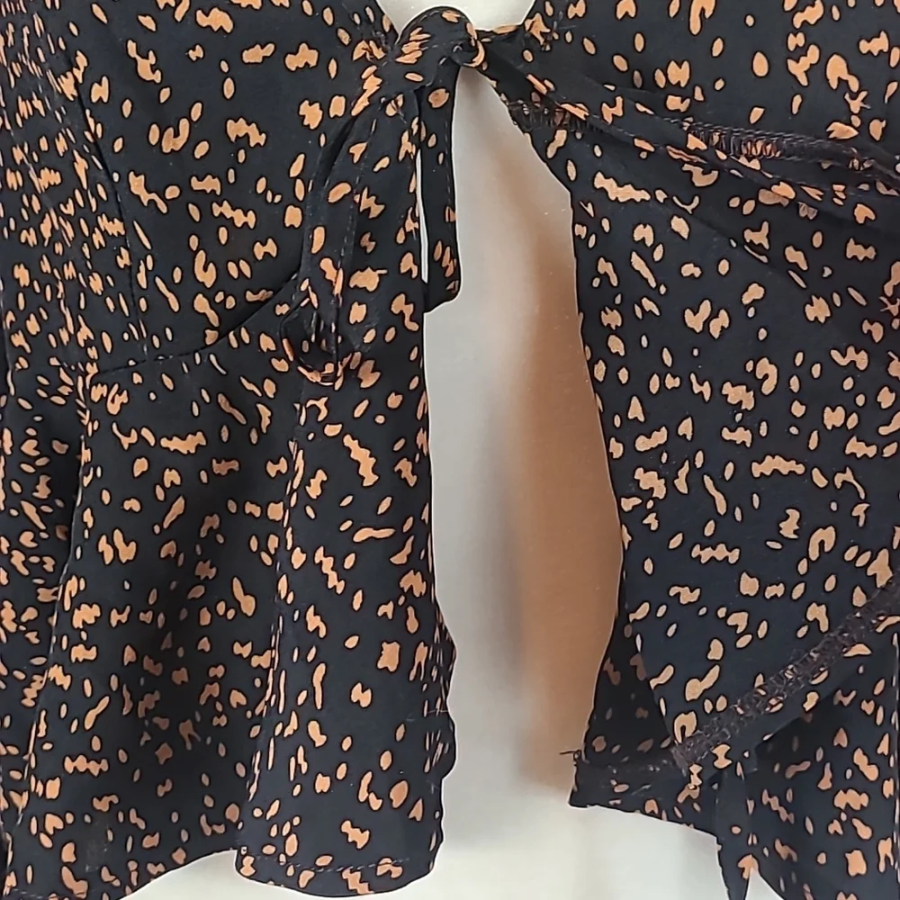 Shein Cropped Tie Front Peplum Blouse - Picture 6 of 13